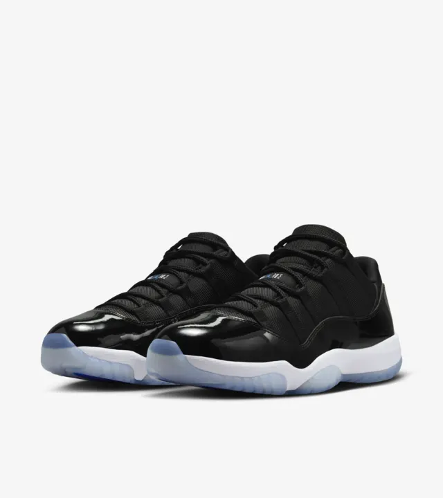 fecha-de-lanzamiento-de-los-air-jordan-11-black-and-varsity-royal-fv5104-004