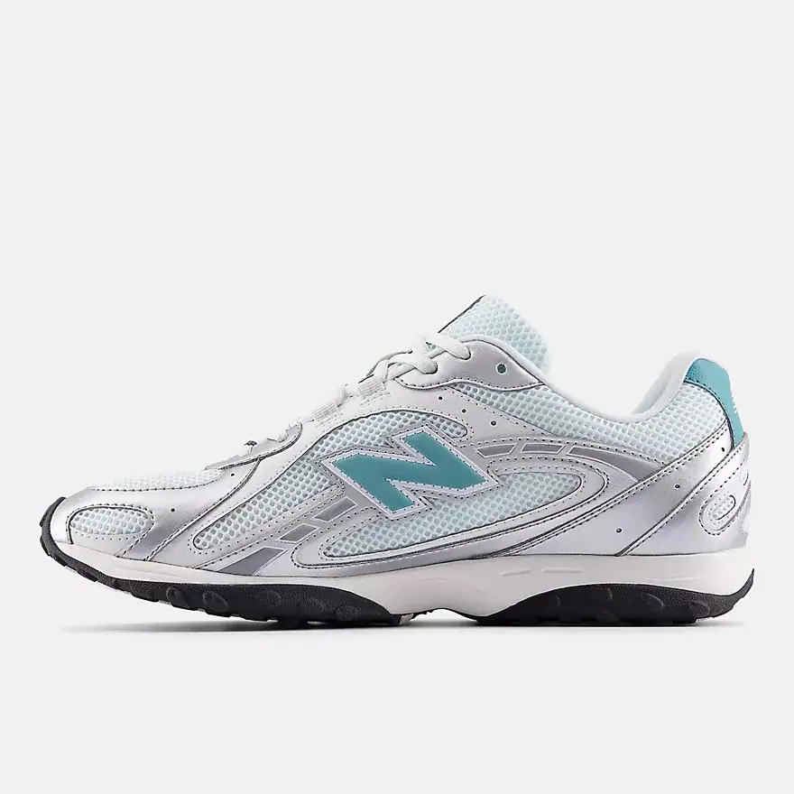 New Balance 204L